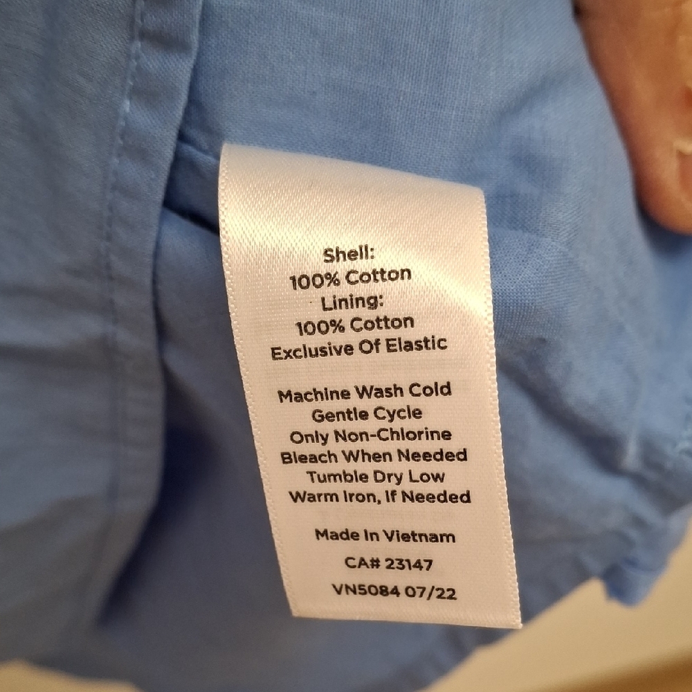 5/$25- Talbots-Women's Sky Blue Blouse-EUC - Picture 4 of 7